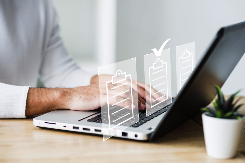 Checklist digital para validar datos de prospectos calificados antes de activar una secuencia de prospección.